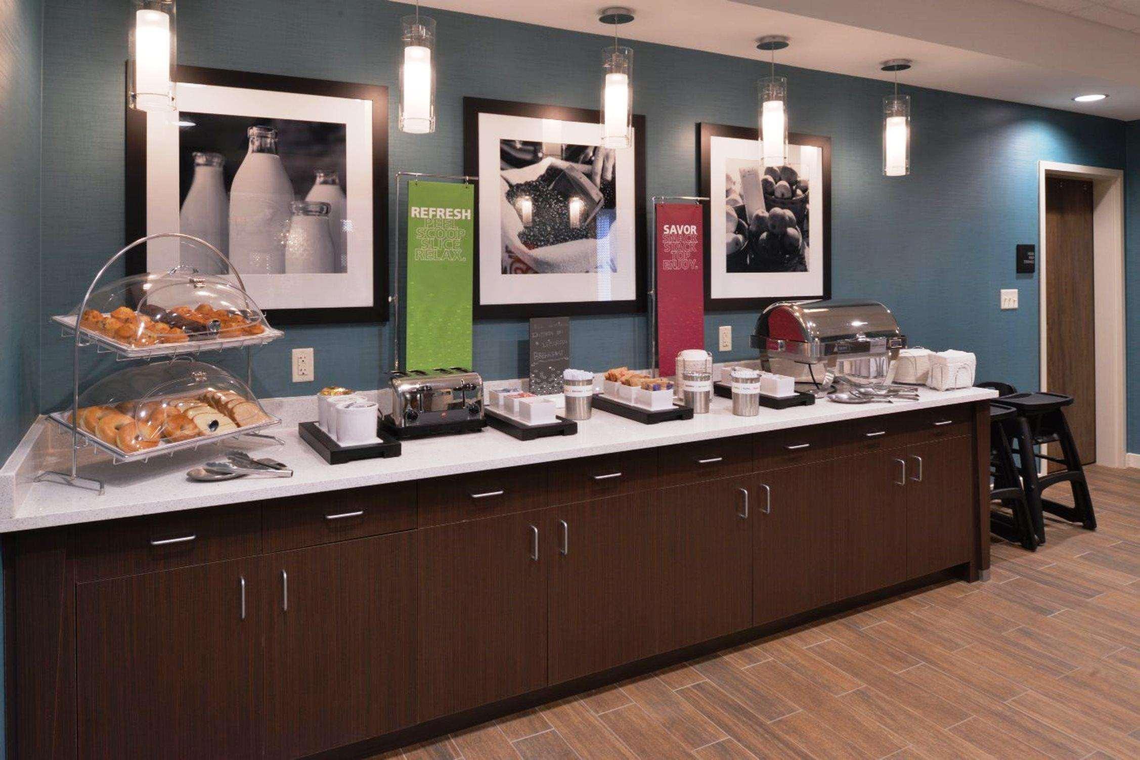 Hampton Inn Ливенворт Экстерьер фото