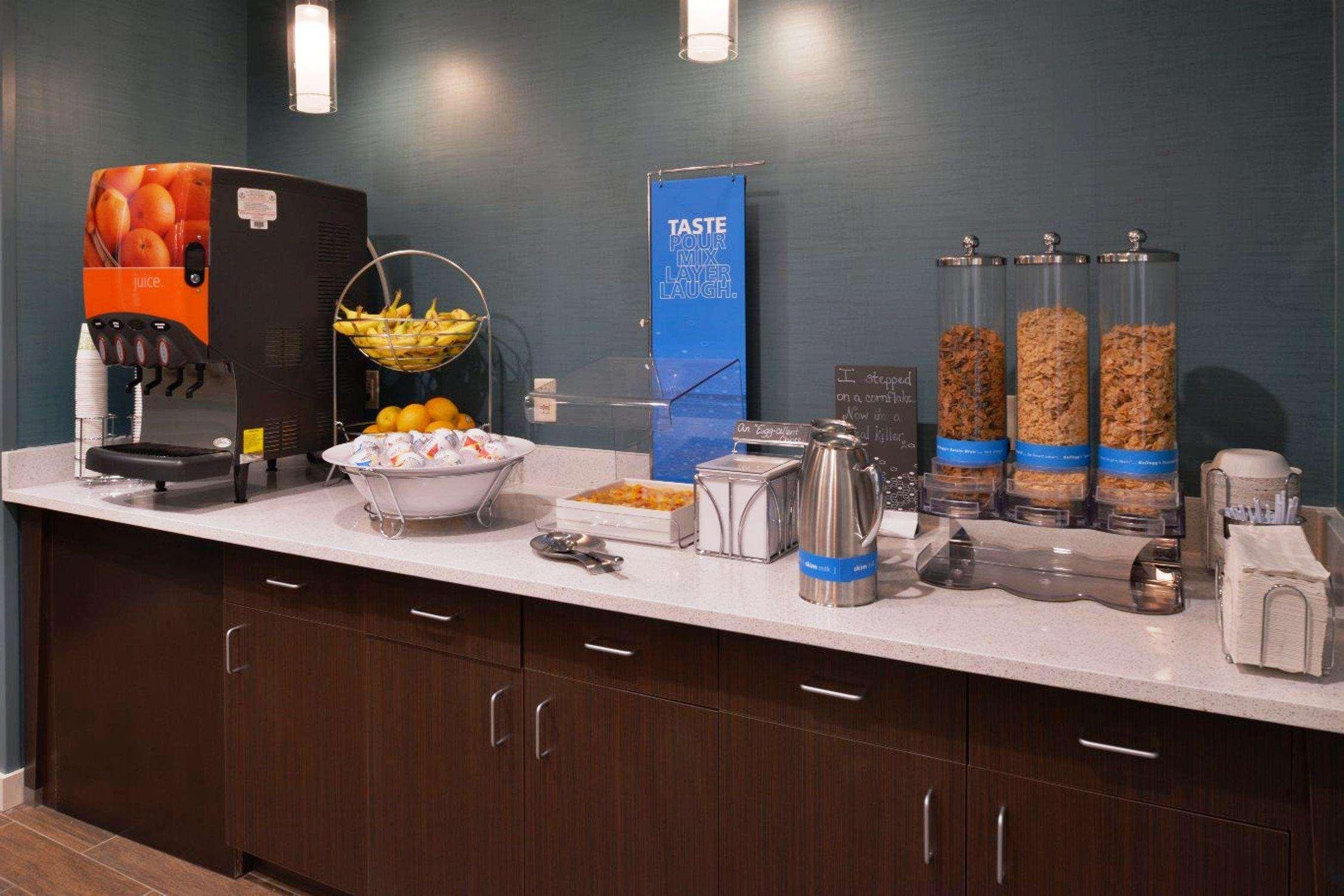 Hampton Inn Ливенворт Экстерьер фото