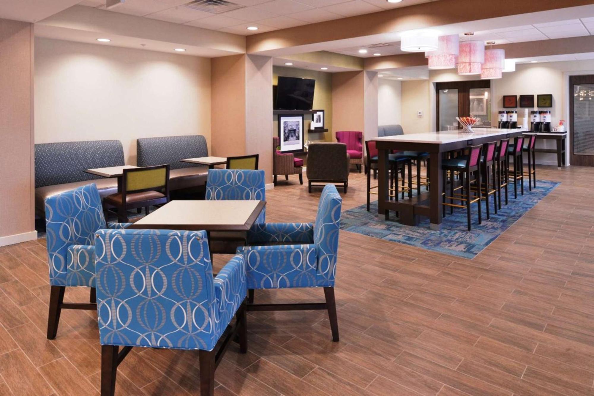 Hampton Inn Ливенворт Экстерьер фото